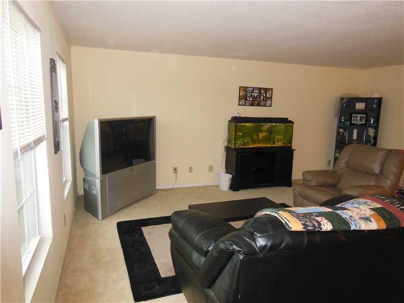 2558 Autumn Road Indianapolis, IN 46229 - Photo 12 of 21