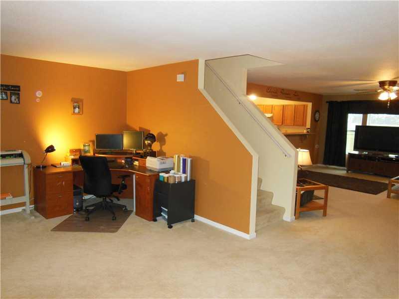 2558 Autumn Road Indianapolis, IN 46229 - Photo 3 of 21