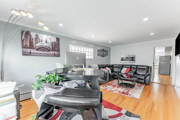 $570,000 | 1811 Kenilworth Avenue, Berwyn, IL 60402