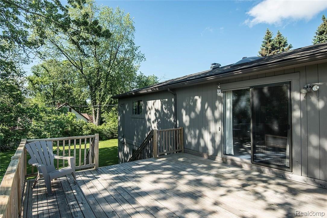 25290 Power Road Farmington, MI 48336 - Photo 23 of 30 22_26.jpg