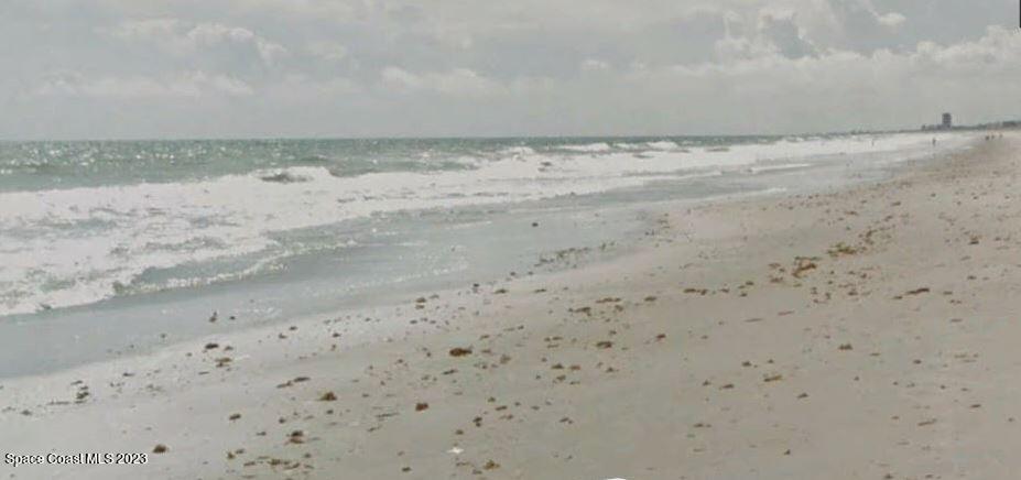 263 Trilby Road Southwest Palm Bay, FL 32908 - Photo 27 of 33 a view of beach and lake
