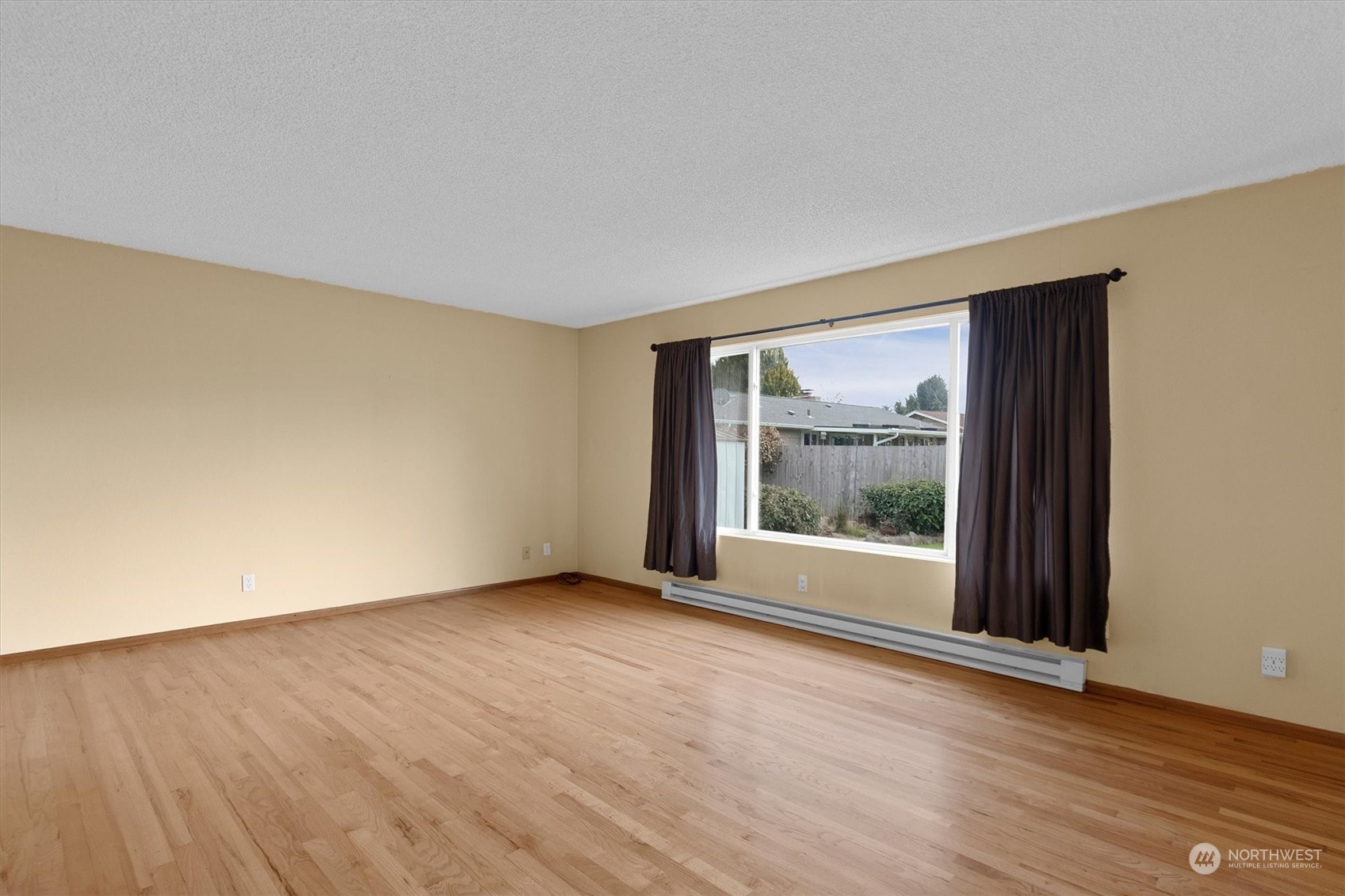 3237 Maple Street Longview, WA 98632 - Photo 4 of 36 Gallery Image 4