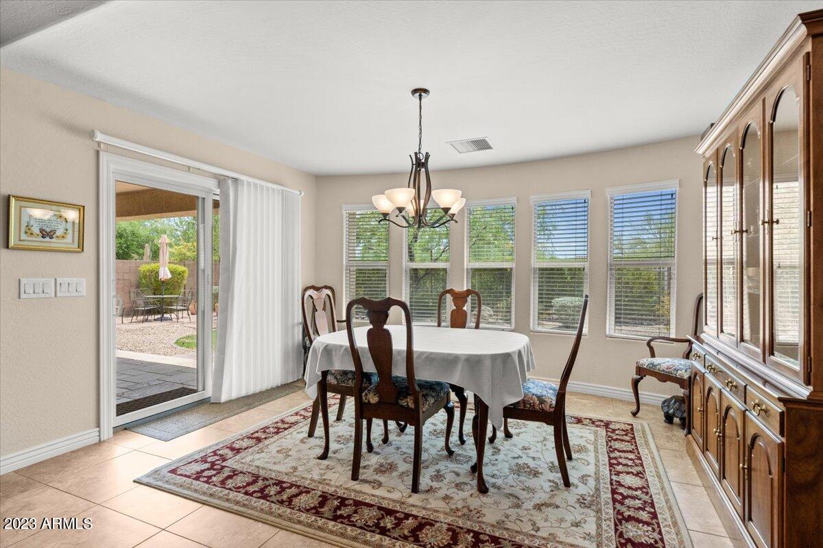 4037 East Hashknife Road Phoenix, AZ 85050 - Photo 7 of 35 07-Dining Room