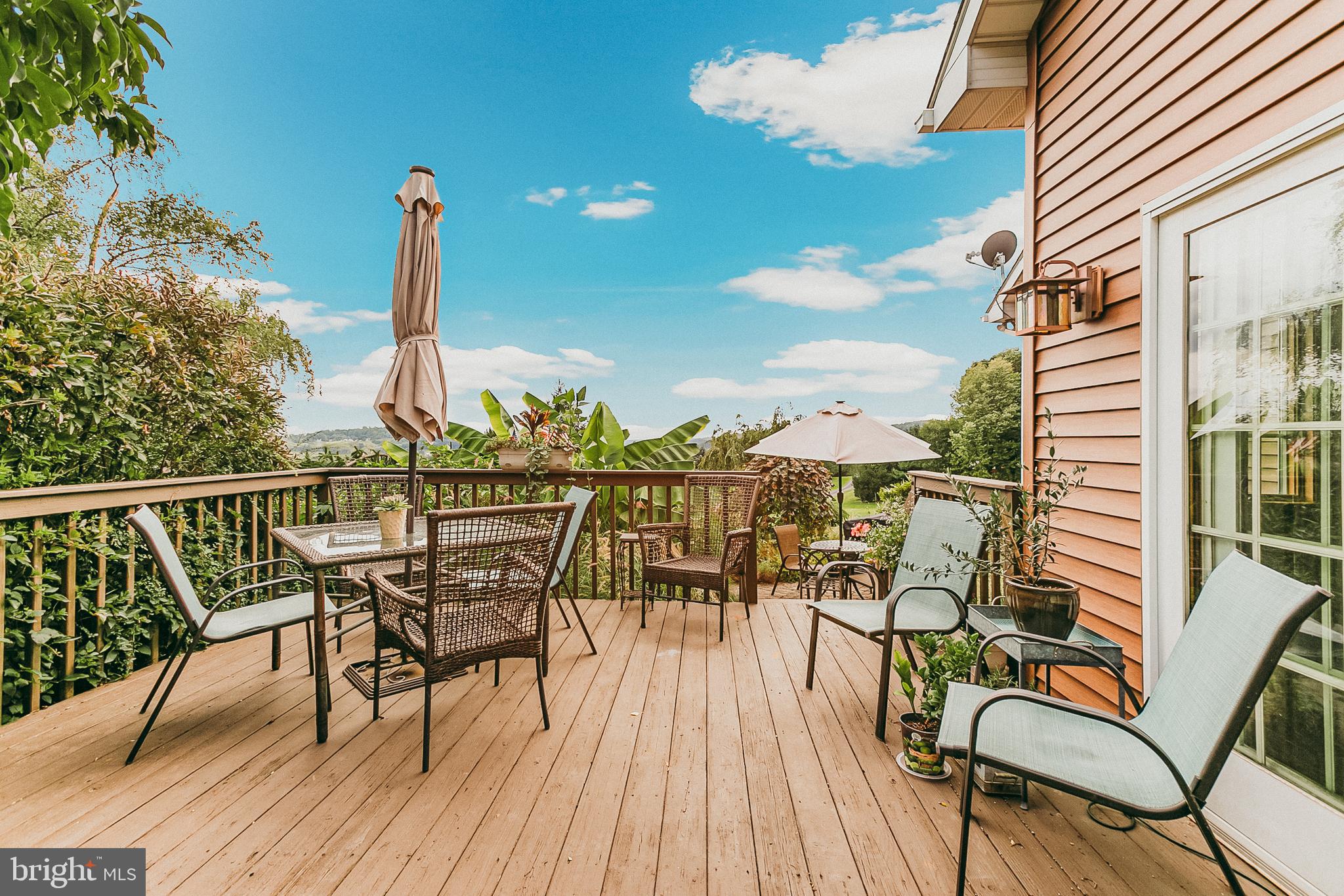 25 Lenape Road Barto, PA 19504 - Photo 30 of 47 Deck