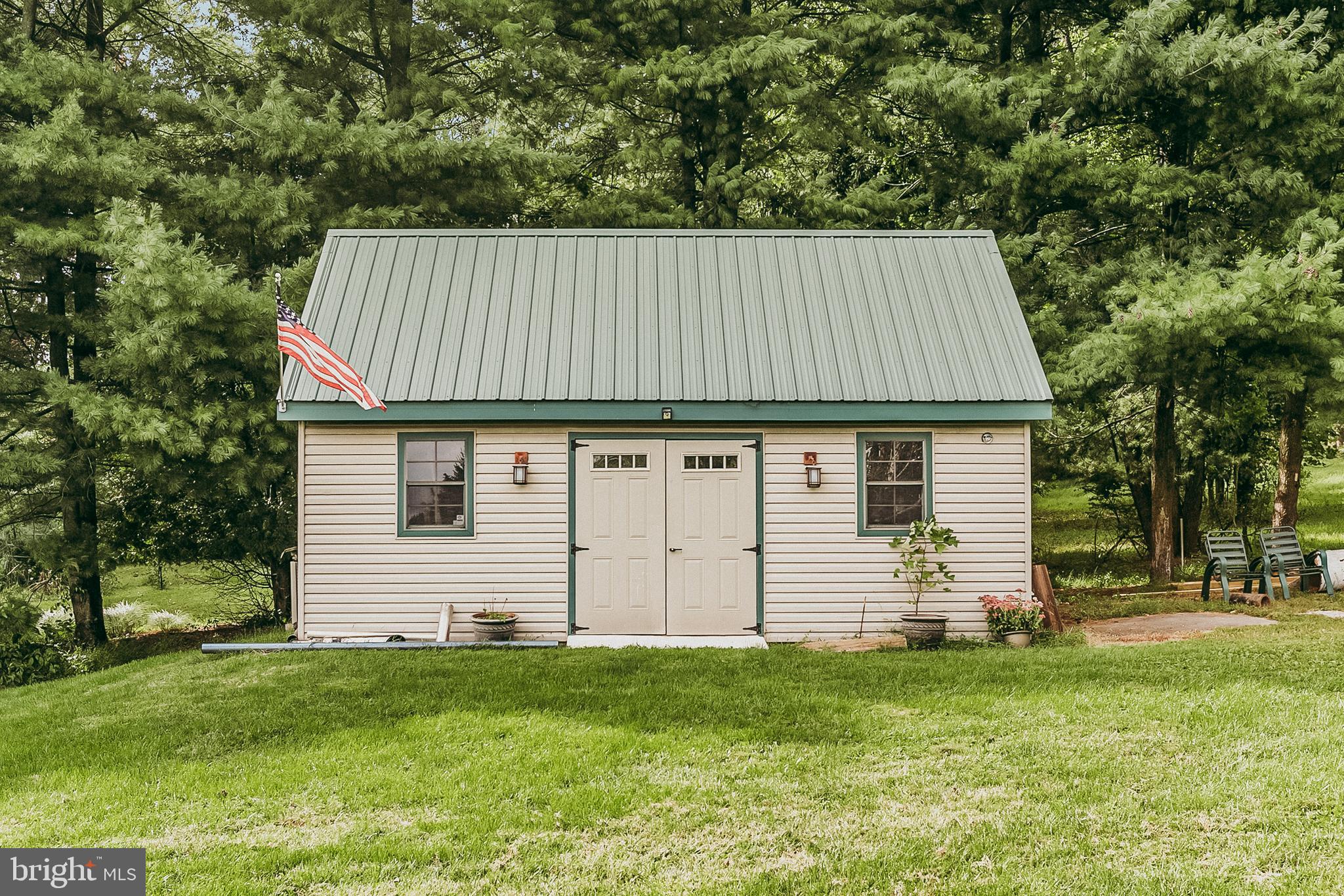 25 Lenape Road Barto, PA 19504 - Photo 35 of 47 Garden Shed/ Workshop