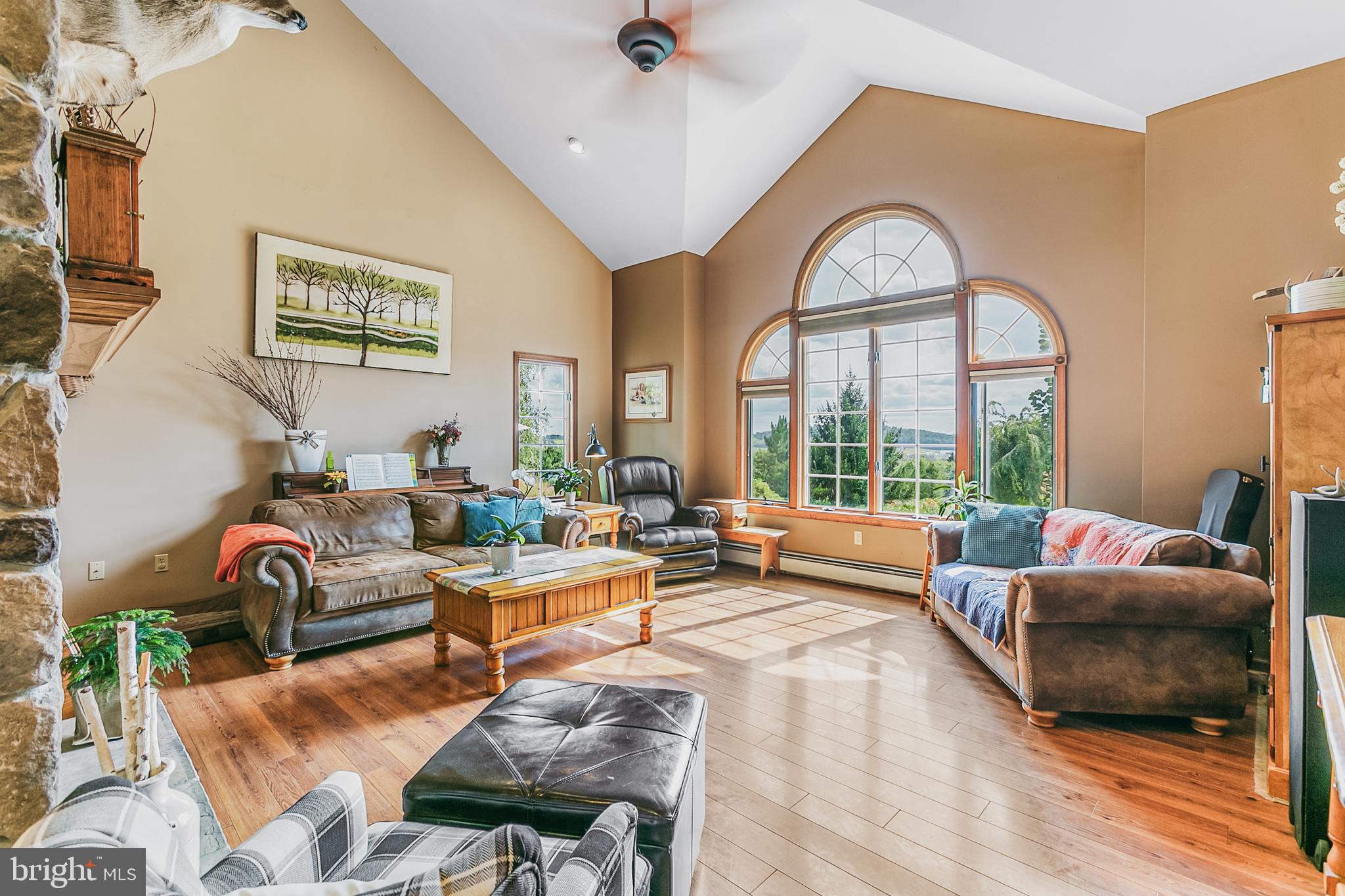 25 Lenape Road Barto, PA 19504 - Photo 10 of 47 Great Room
