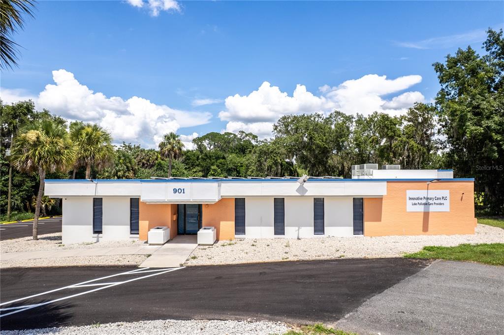 901 North Grove Street Eustis, FL 32726 - Photo 1 of 45