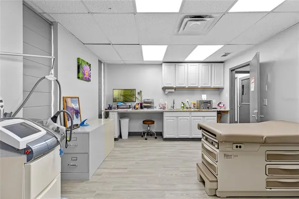 $1,100,000 | 901 North Grove Street, Eustis, FL 32726