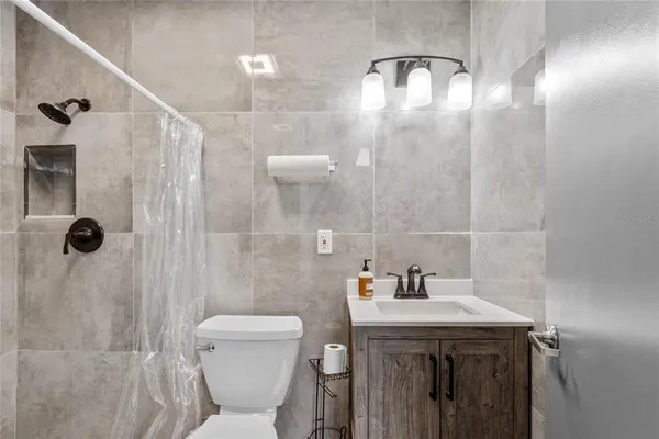 $1,100,000 | 901 North Grove Street, Eustis, FL 32726