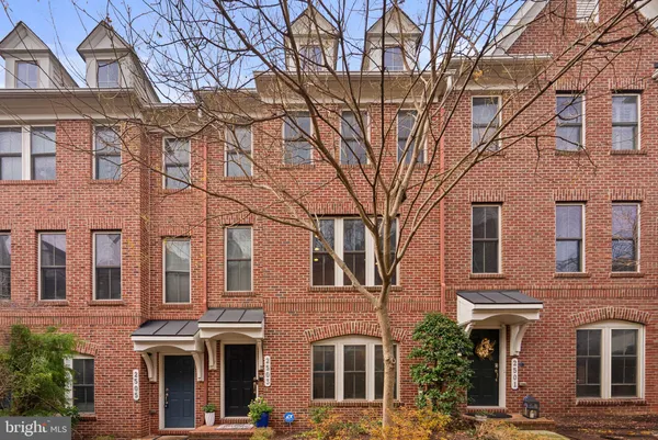 $945,000 | 2503 South Kenmore Court, Arlington, VA 22206