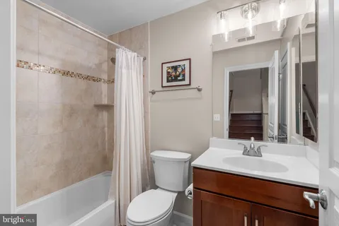 $945,000 | 2503 South Kenmore Court, Arlington, VA 22206