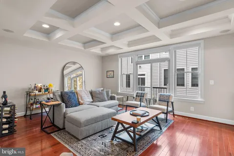 $945,000 | 2503 South Kenmore Court, Arlington, VA 22206