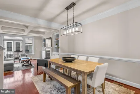 $945,000 | 2503 South Kenmore Court, Arlington, VA 22206