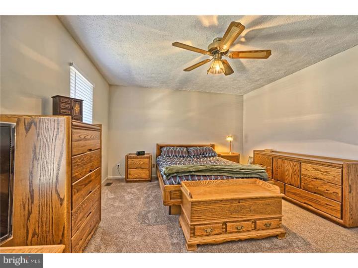 305 Glasgow Road Williamstown, NJ 08094 - Photo 14 of 24 Master Bedroom