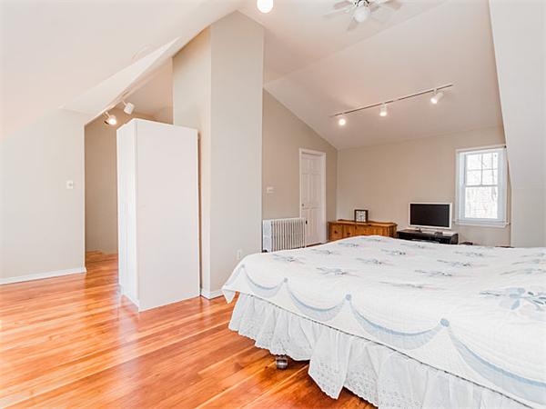 28 Conant Road Brookline, MA 02467 - Photo 15 of 28 Gallery Image 15