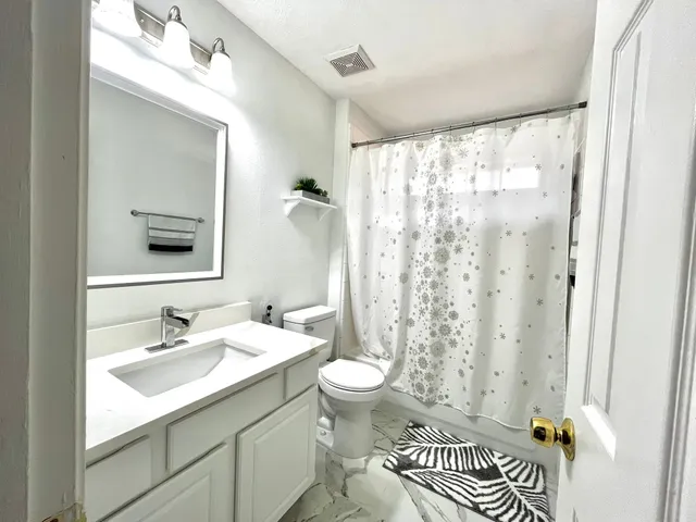 $2,399 | 10807 Summer Meadows Court, Houston, TX 77064