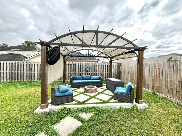 $2,399 | 10807 Summer Meadows Court, Houston, TX 77064