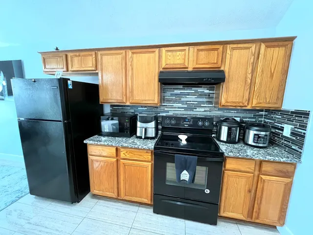 $2,399 | 10807 Summer Meadows Court, Houston, TX 77064