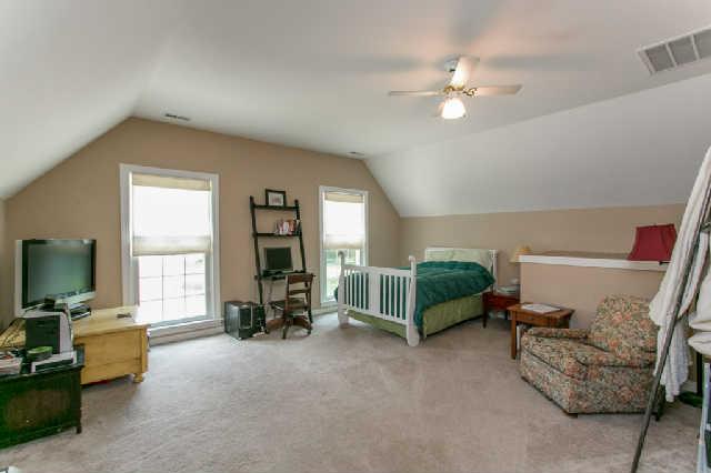 2670 Cooks Road Mount Juliet, TN 37122 - Photo 15 of 20 a living room with furniture and a flat screen tv