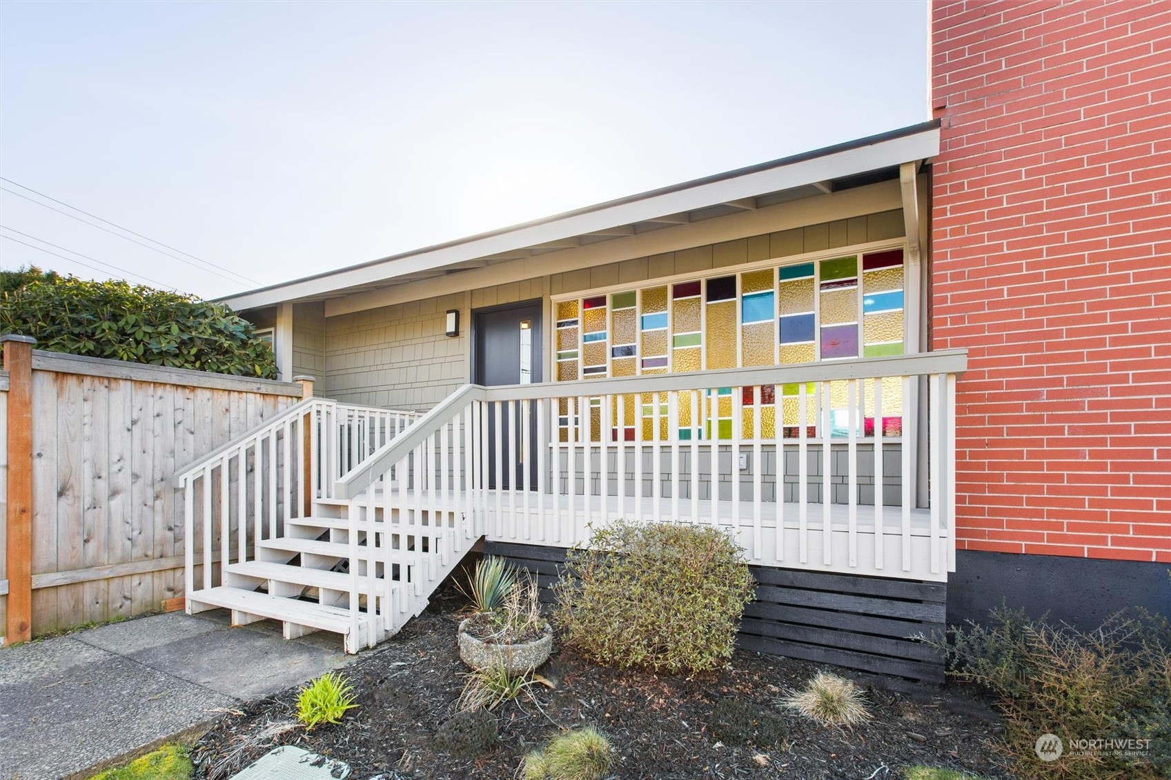 857 Walnut Street Edmonds, WA 98020 - Photo 3 of 40 Gallery Image 3