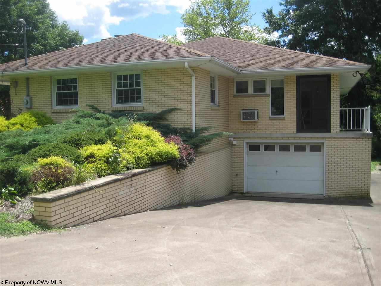150 Country Club Road Clarksburg, WV 26301 - Photo 16 of 20 Gallery Image 16