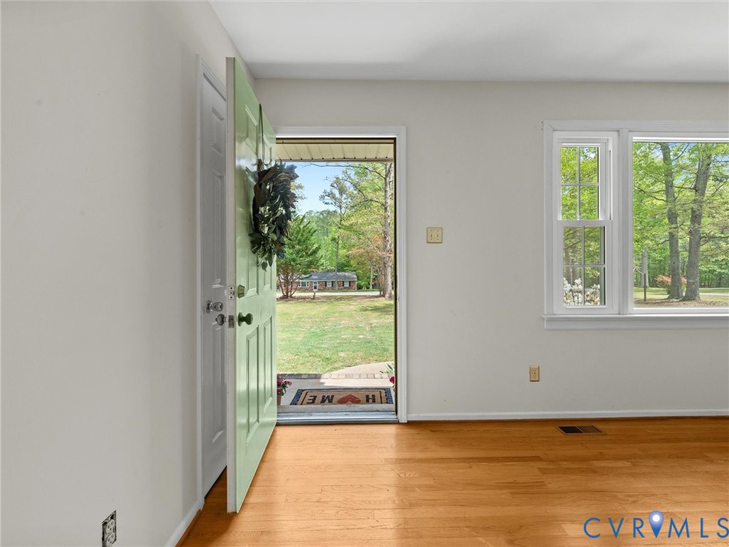 10320 Ambridge Road Chesterfield, VA 23832 - Photo 2 of 44