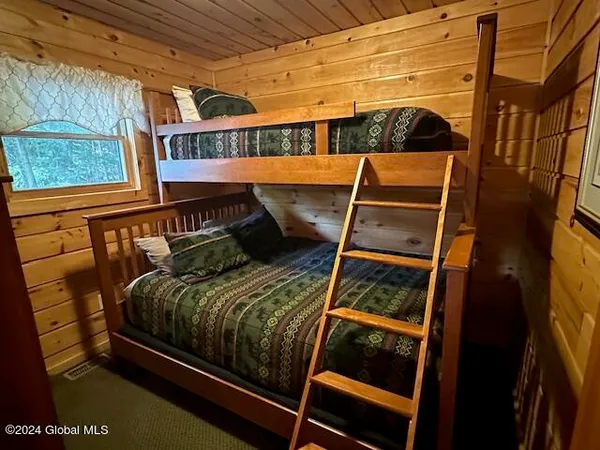 $40,000 | 3210 Lake Shore Drive, Unit 27 INTERVAL 4, Lake George, NY 12845