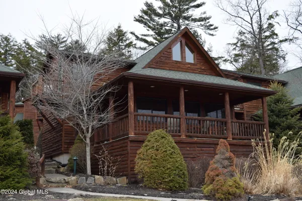 $40,000 | 3210 Lake Shore Drive, Unit 27 INTERVAL 4, Lake George, NY 12845