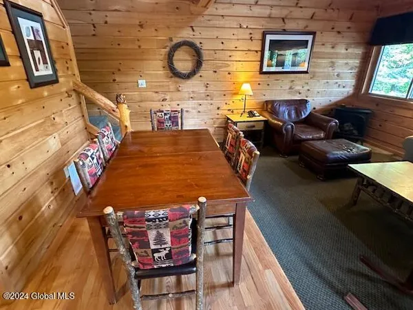 $40,000 | 3210 Lake Shore Drive, Unit 27 INTERVAL 4, Lake George, NY 12845