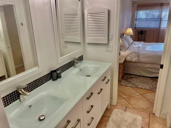 $7,500 | 505 Prestwick Circle, Palm Beach Gardens, FL 33418