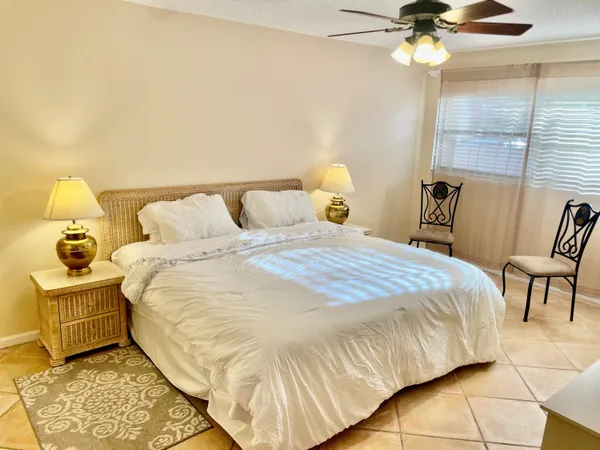 $7,500 | 505 Prestwick Circle, Palm Beach Gardens, FL 33418