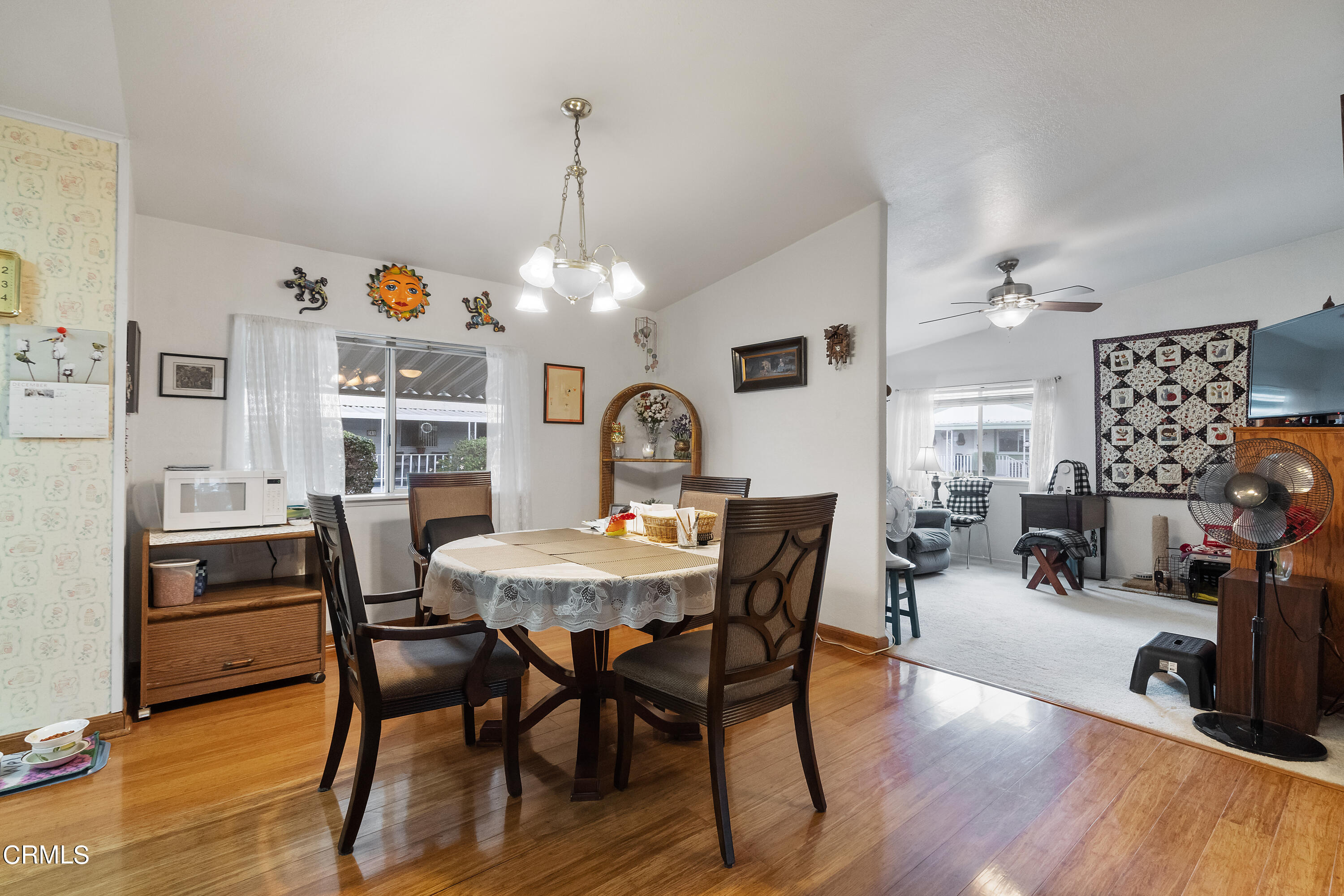 250 East Telegraph Road, Unit 214 Fillmore, CA 93015 - Photo 15 of 32 dining area