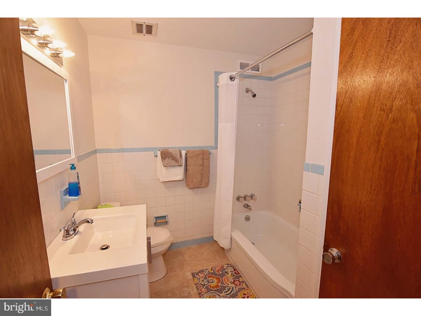 354 Andrew Road Huntingdon Valley, PA 19006 - Photo 19 of 25 Bathroom