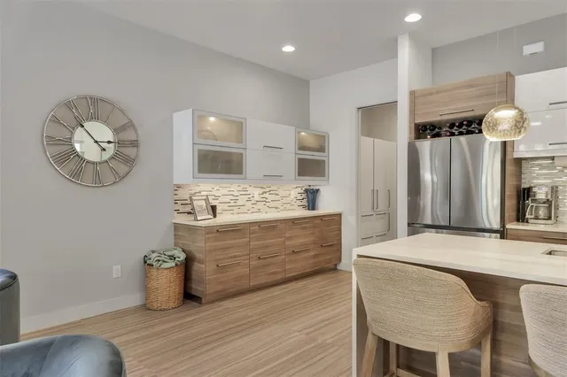 $1,320,000 | 2323 Pine Terrace, Sarasota, FL 34231