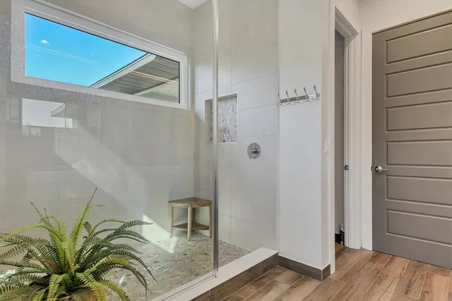 $1,320,000 | 2323 Pine Terrace, Sarasota, FL 34231