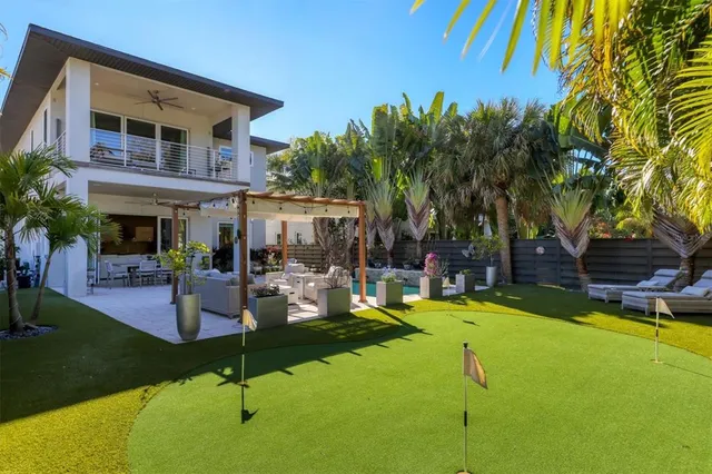 $1,320,000 | 2323 Pine Terrace, Sarasota, FL 34231