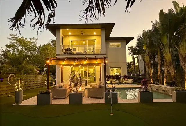 $1,320,000 | 2323 Pine Terrace, Sarasota, FL 34231