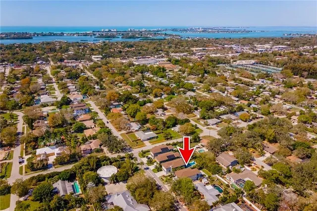 $1,320,000 | 2323 Pine Terrace, Sarasota, FL 34231