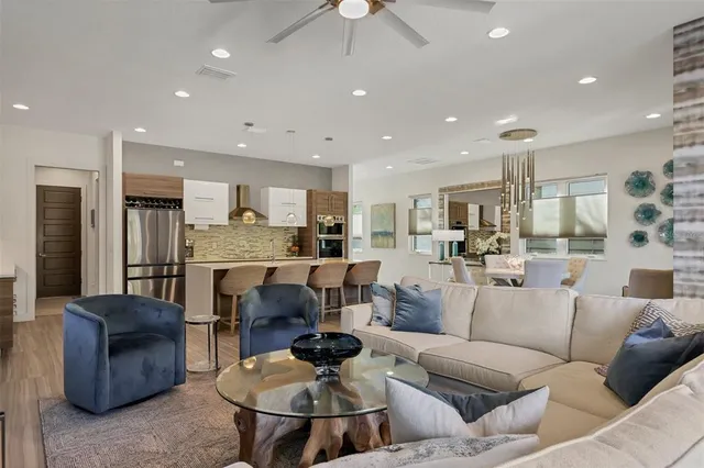 $1,320,000 | 2323 Pine Terrace, Sarasota, FL 34231