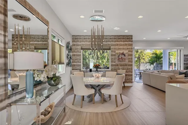 $1,320,000 | 2323 Pine Terrace, Sarasota, FL 34231