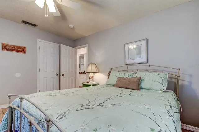 $230,000 | 39748 Meadowood Loop, Zephyrhills, FL 33542