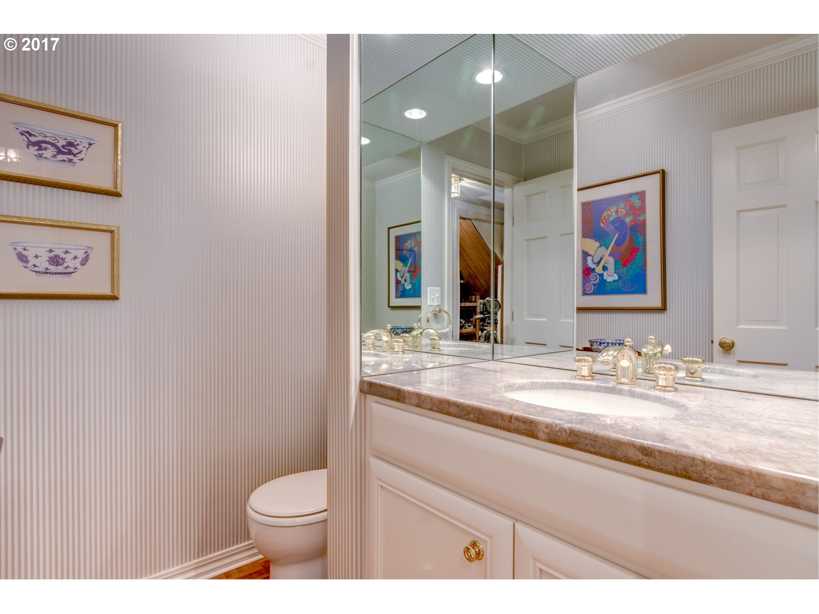 888 Fairway Road Lake Oswego, OR 97034 - Photo 22 of 32 Bathroom