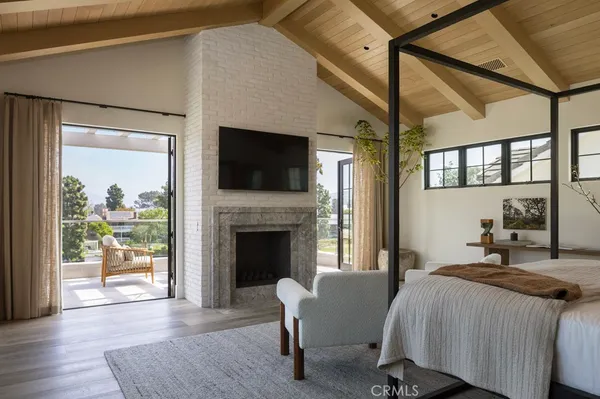 $18,250,000 | 8 Cherry Hills Lane, Newport Beach, CA 92660