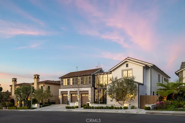 $18,250,000 | 8 Cherry Hills Lane, Newport Beach, CA 92660