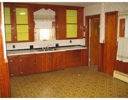 86 Boston Street Coventry, RI 02816 - Photo 7 of 12 Kitchen.