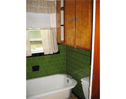 86 Boston Street Coventry, RI 02816 - Photo 9 of 12 Bathroom.