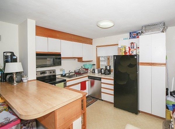 38 Jacqueline Road, Unit C Waltham, MA 02452 - Photo 4 of 6