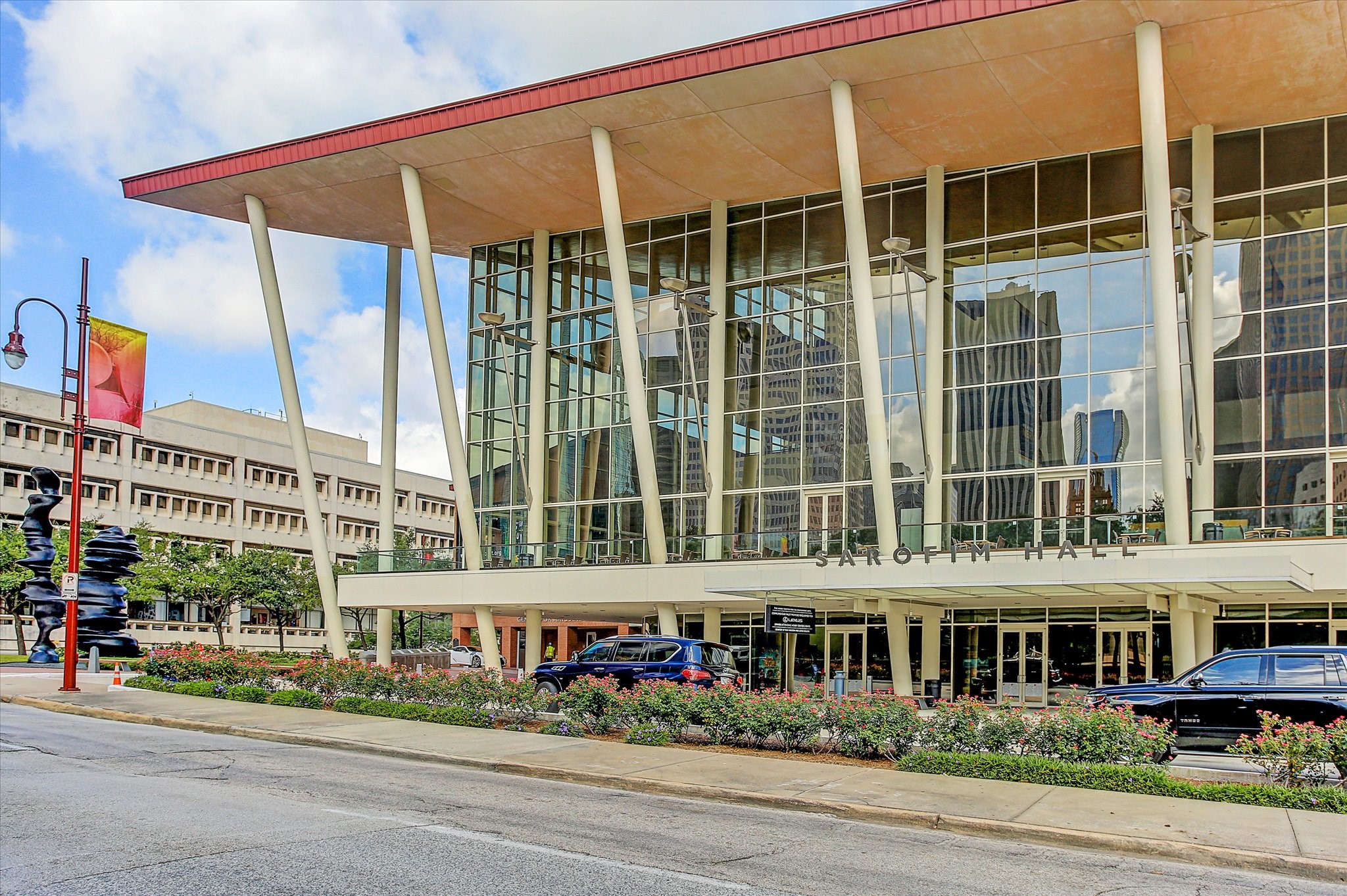 4710 Edison Street Houston, TX 77009 - Photo 14 of 18 a view of a building with a street