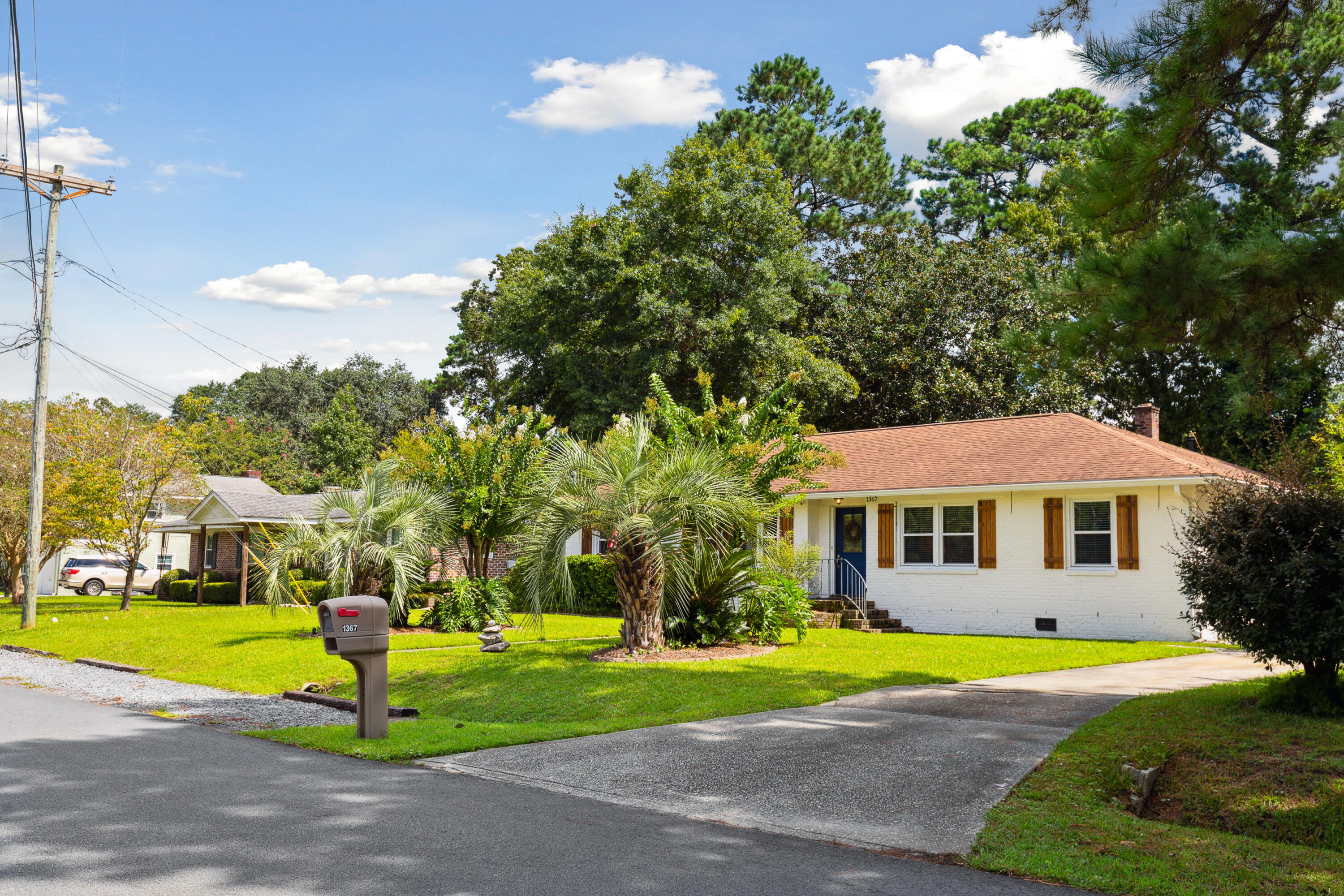 1367 Tara Road Charleston, SC 29407 - Photo 8 of 40 1367TaraRd-KeenEyeMarketing-002