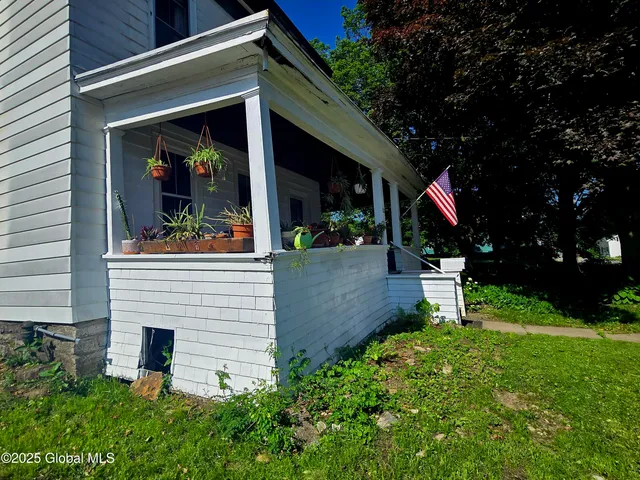 $149,900 | 110 Montgomery Street, Canajoharie, NY 13317